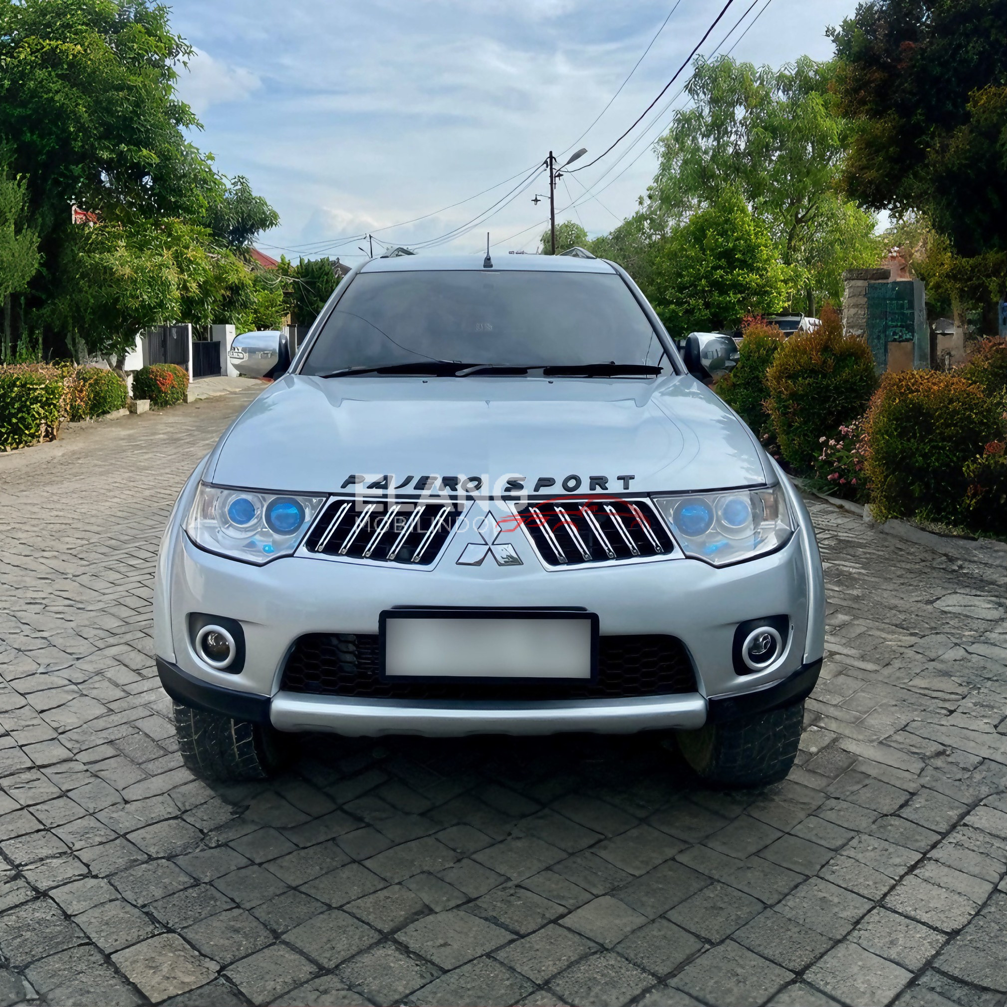 PAJERO EXCEED 4x2 AT