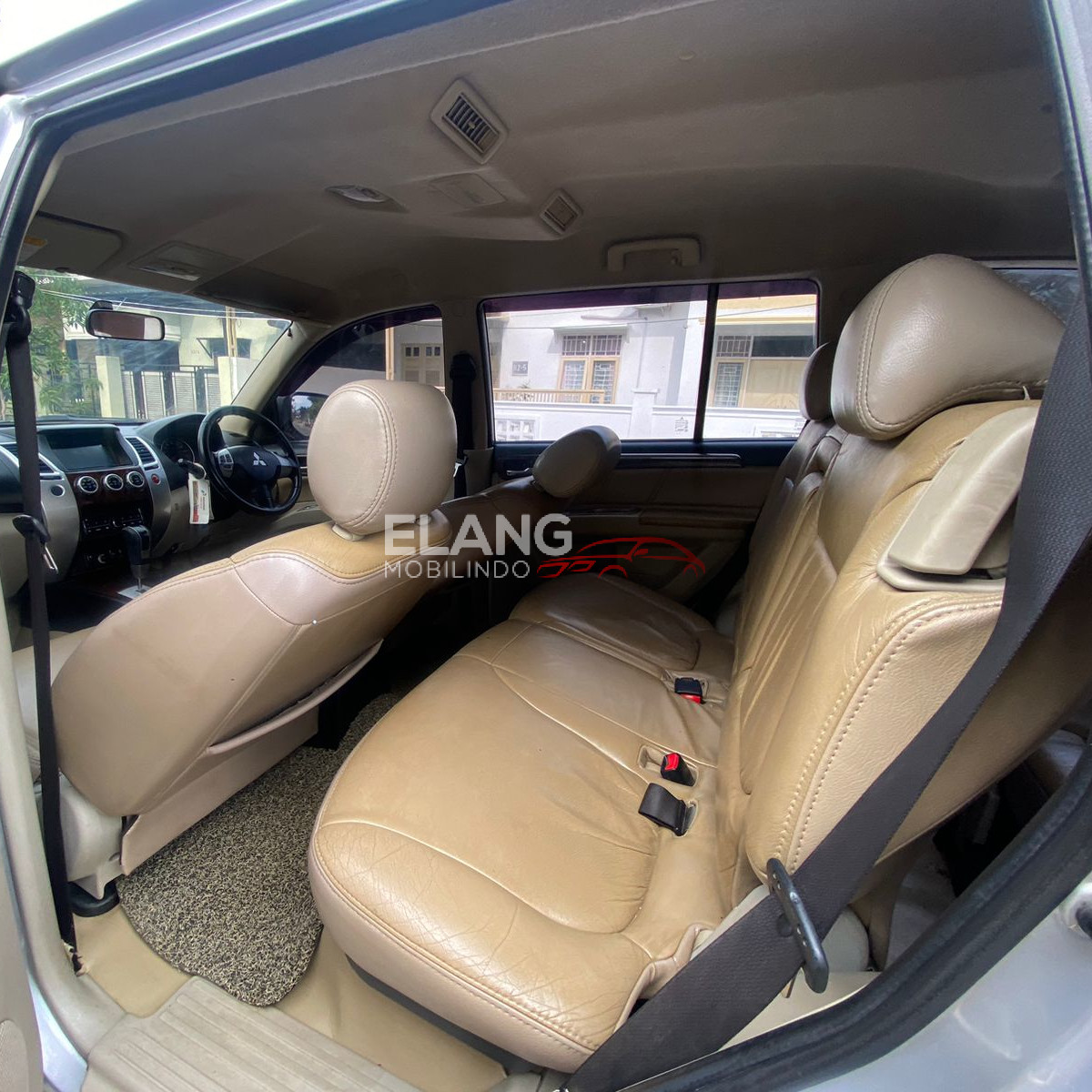 PAJERO EXCEED 4x2 AT